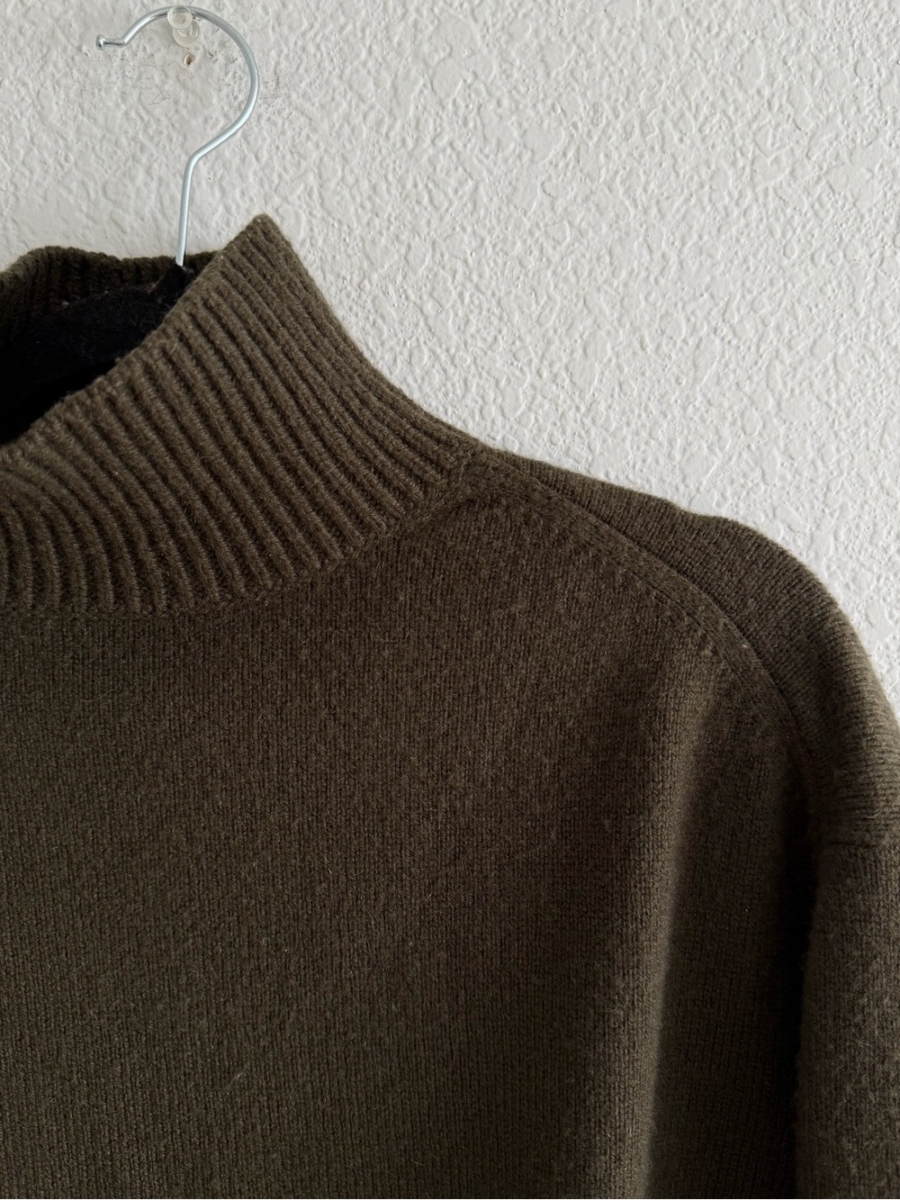 VINCE Cashmere Turtleneck Sweater Green funnel mock neck Medium - Picture 2 of 7